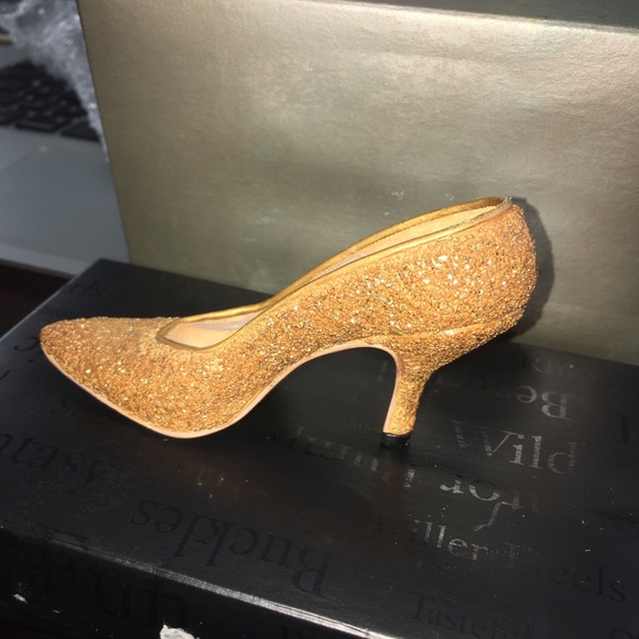Just the right shoe golden stiletto by raine item 25045 - Picture 4 of 8
